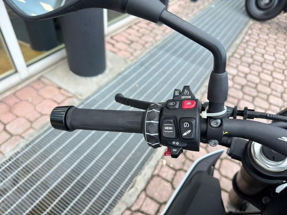 Bmw S 1000 R (2021 - 24) (5)