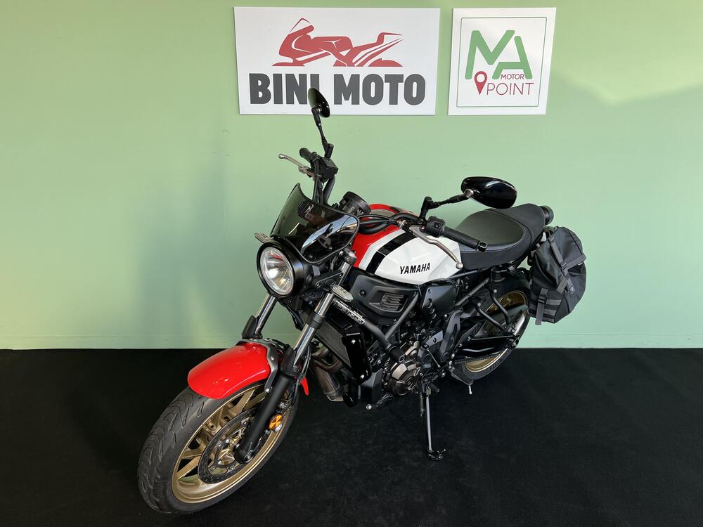 Yamaha XSR 700 (2021) (4)