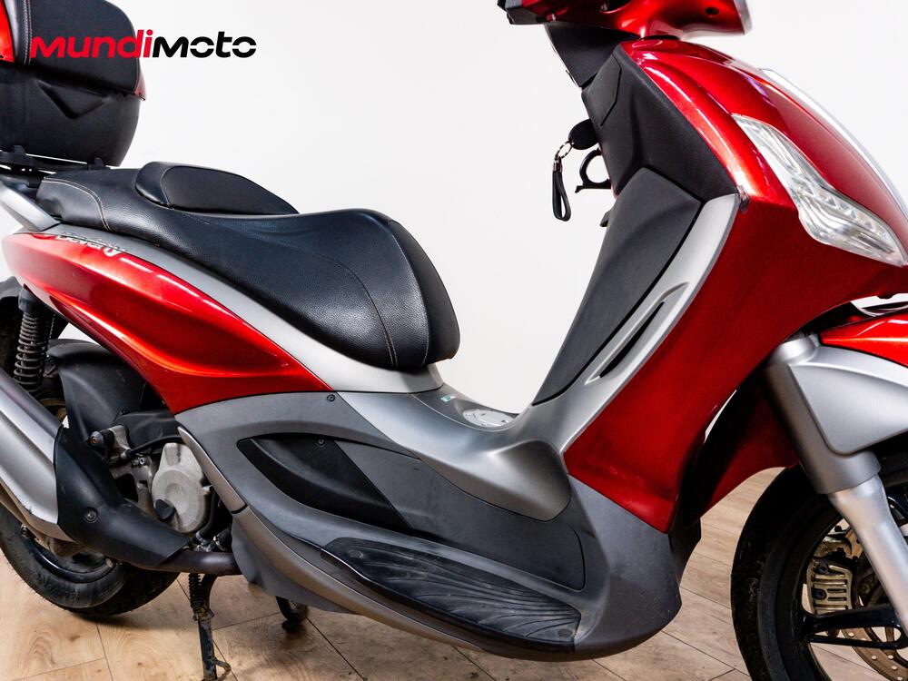 Piaggio Beverly 350 SportTouring ie (2011 - 15) (5)