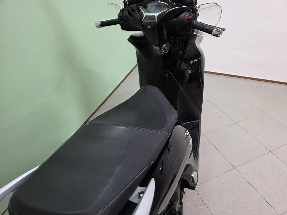 Honda SH 350 (2021 - 24) (3)