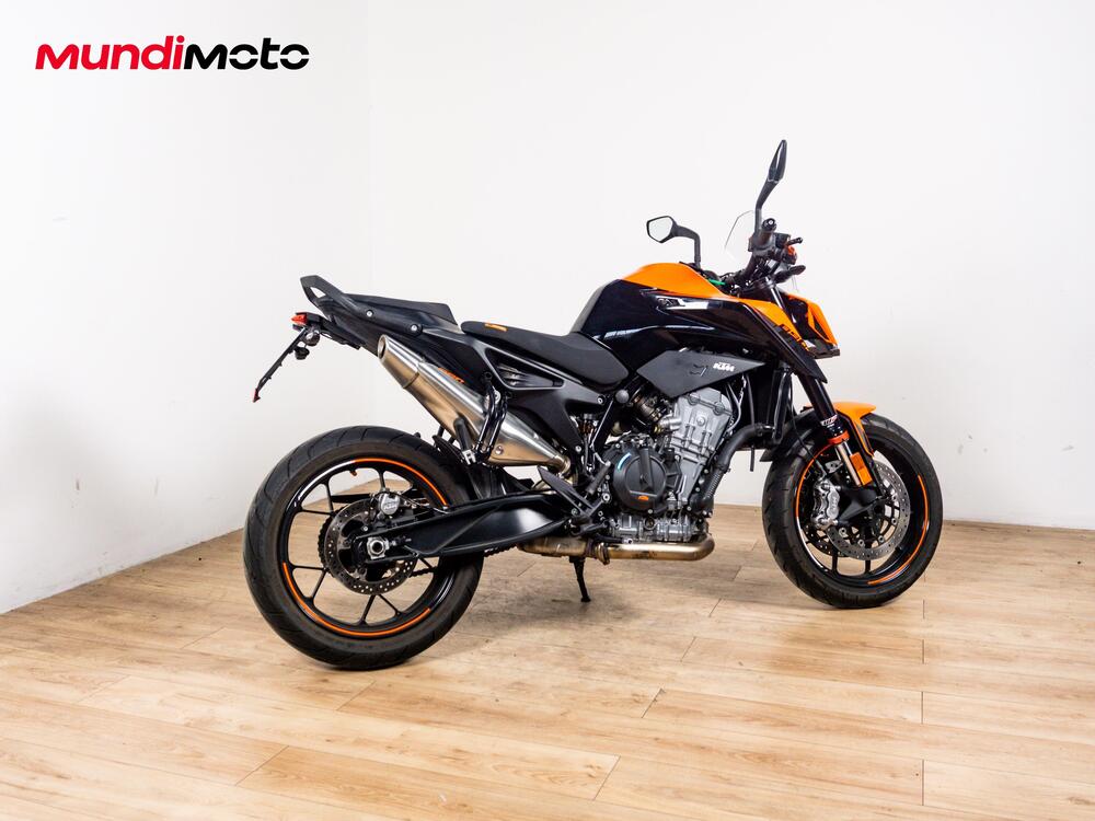 KTM 890 Duke L (2021) (3)