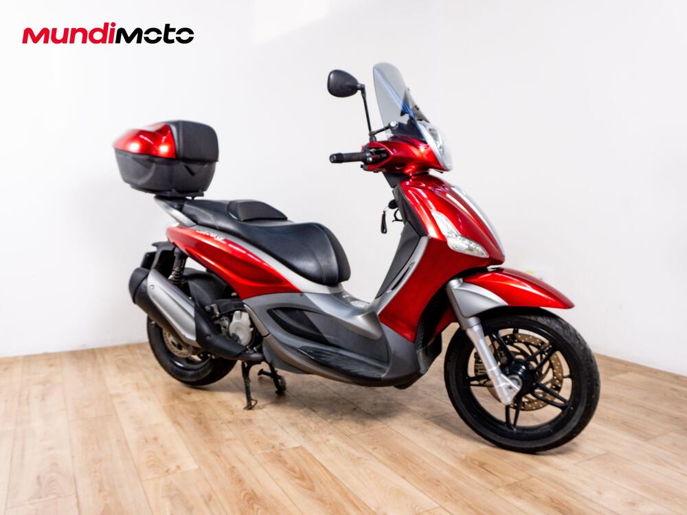 Piaggio Beverly 350 SportTouring ie (2011 - 15) (2)