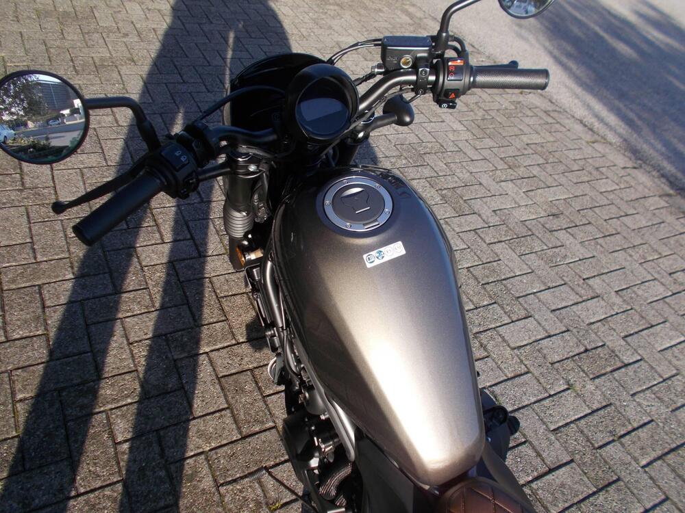 Honda CMX 500 Rebel + Special Edition (2025) (5)