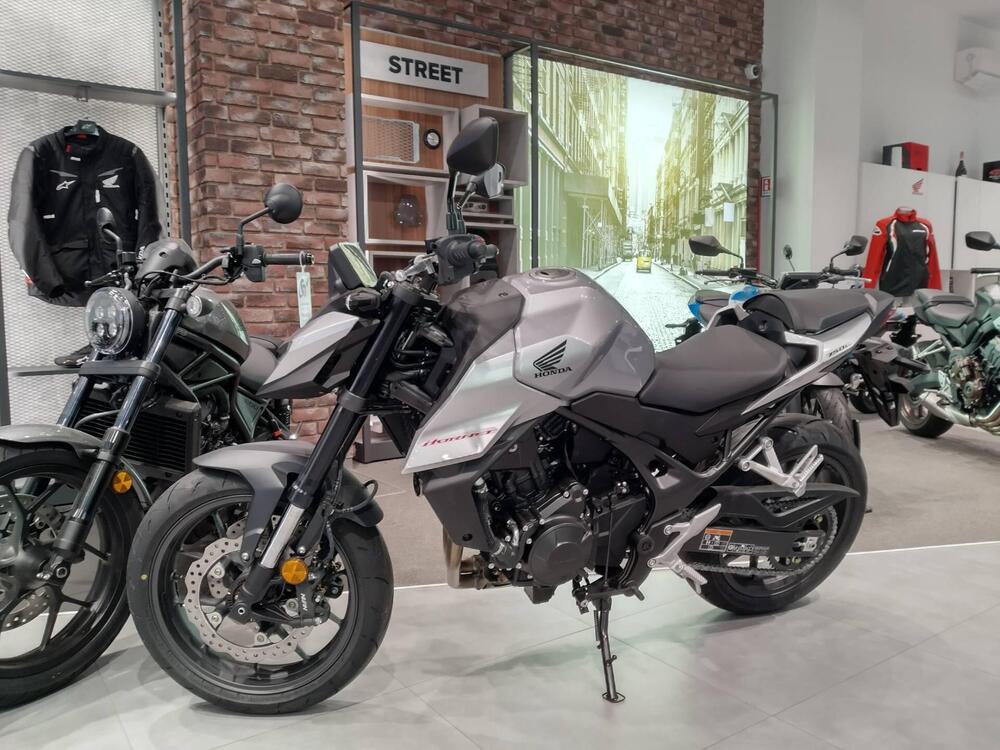 Honda CB 750 Hornet (2025)