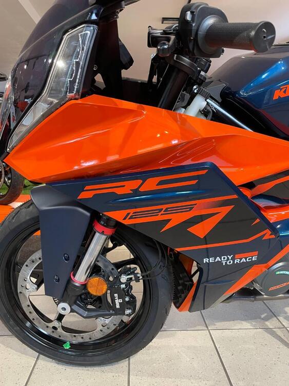 KTM RC 125 (2022 - 25) (4)