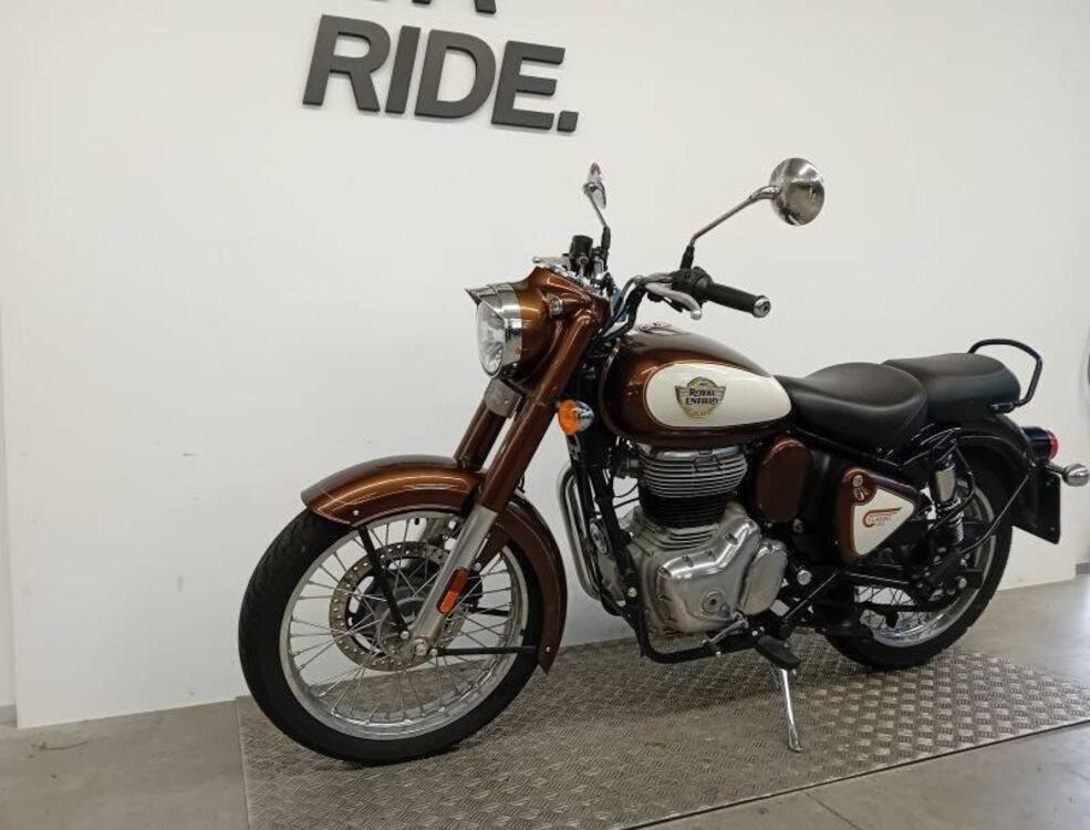 Royal Enfield Classic 350 (2021 - 25) (4)
