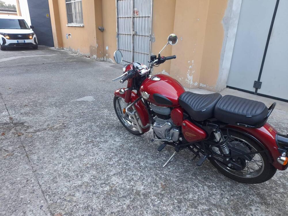 Royal Enfield Classic 350 (2021 - 25) (3)