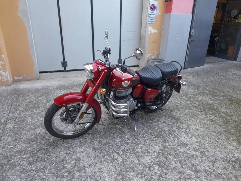 Royal Enfield Classic 350 (2021 - 26) (4)