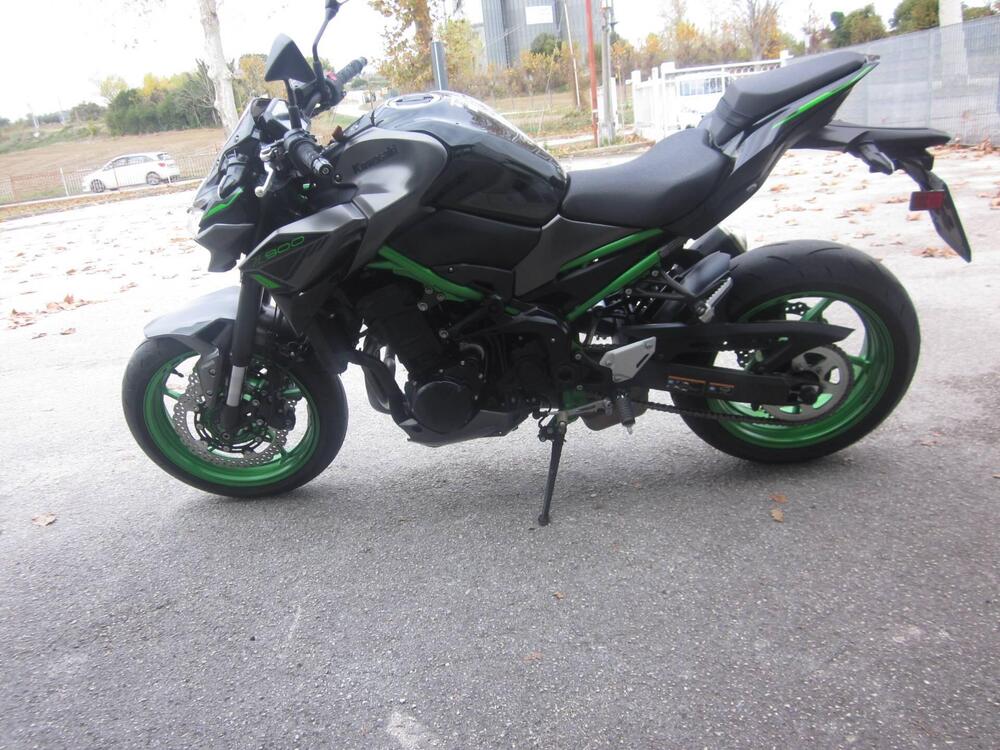 Kawasaki Z 900 A2 (2021 - 24) (2)