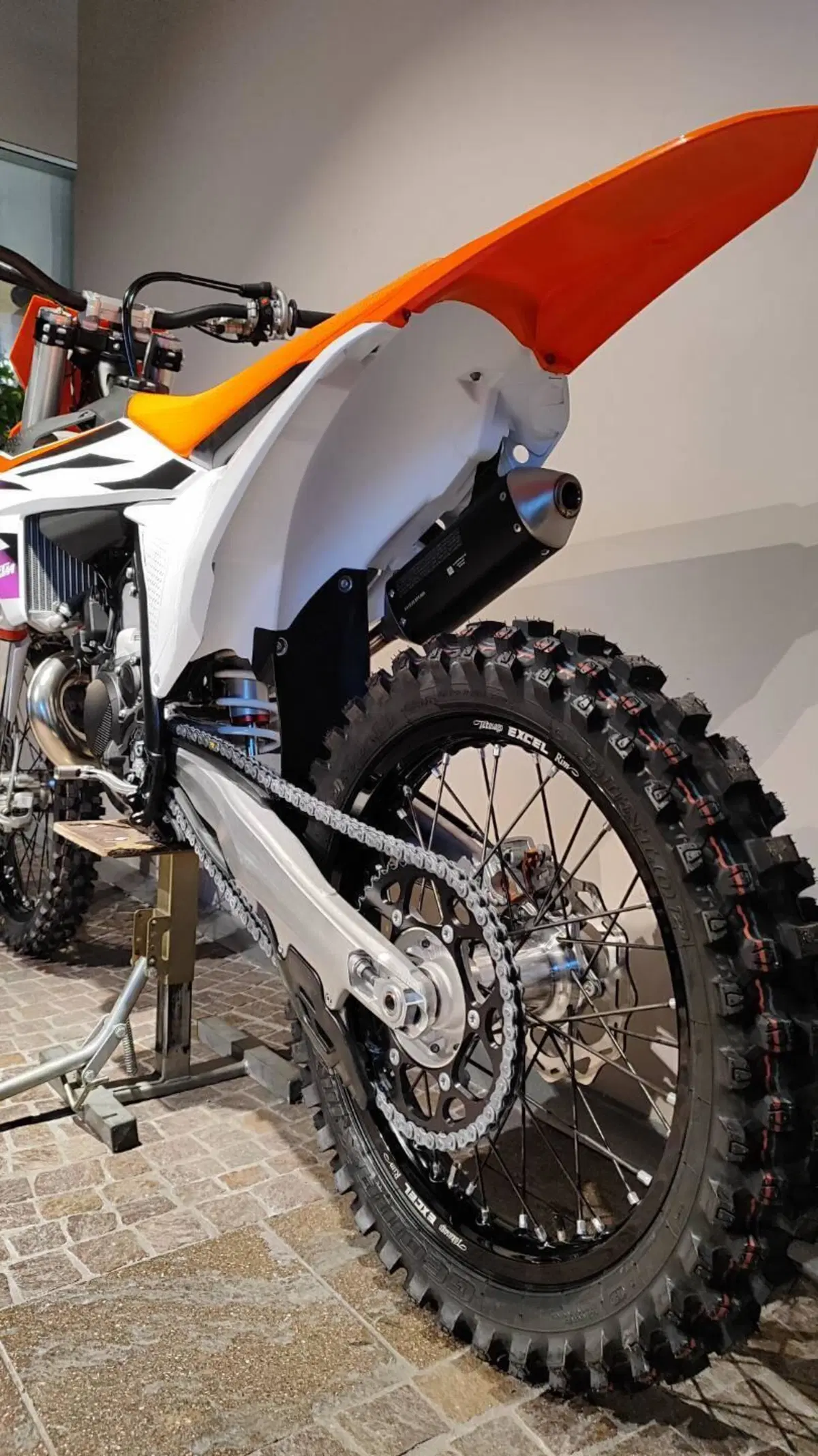KTM 250 SX (2024) (9)