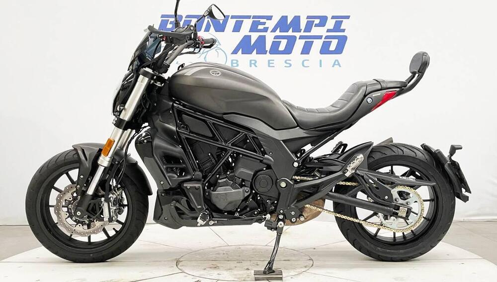 Benelli 502 C (2019 - 20) (2)