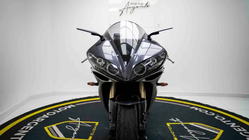 Yamaha YZF R1 (2006 - 07) (10)