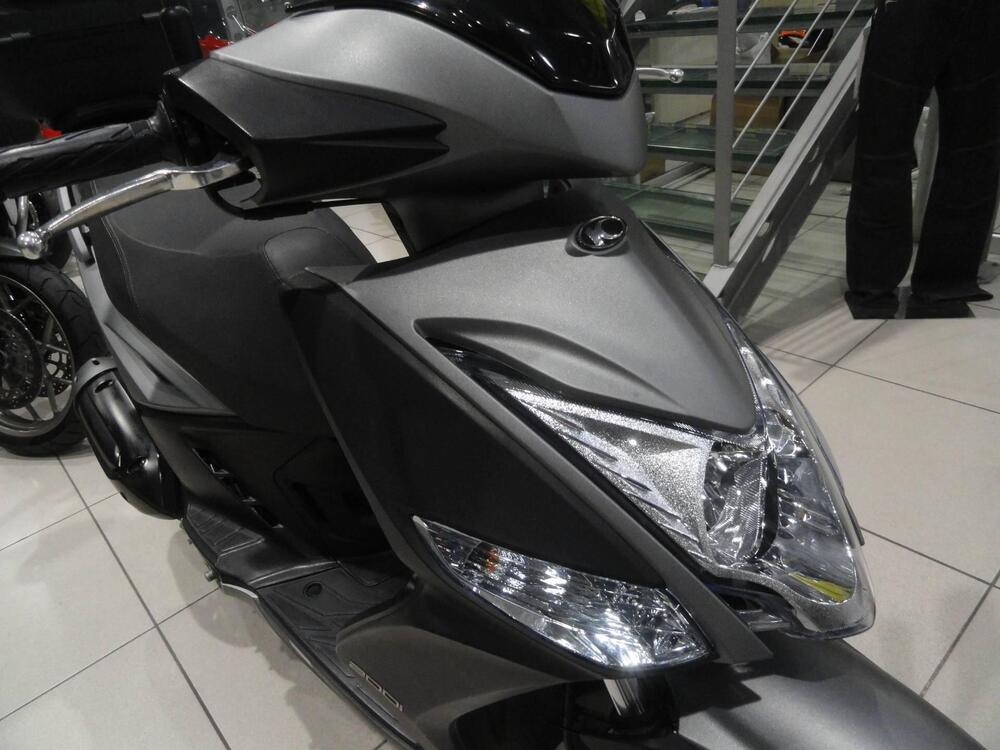 Kymco Agility 200i R16 + (2021 - 25) (3)