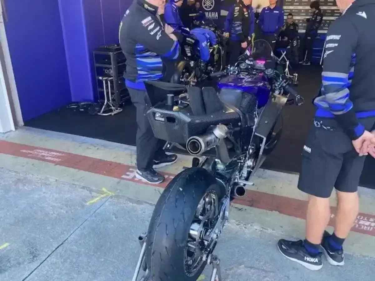 MotoGP 2025. I test di Valencia aprono la stagione 2026: Aprilia davanti, Ducati sperimenta, Yamaha V4 impressiona [GALLERY] (4)