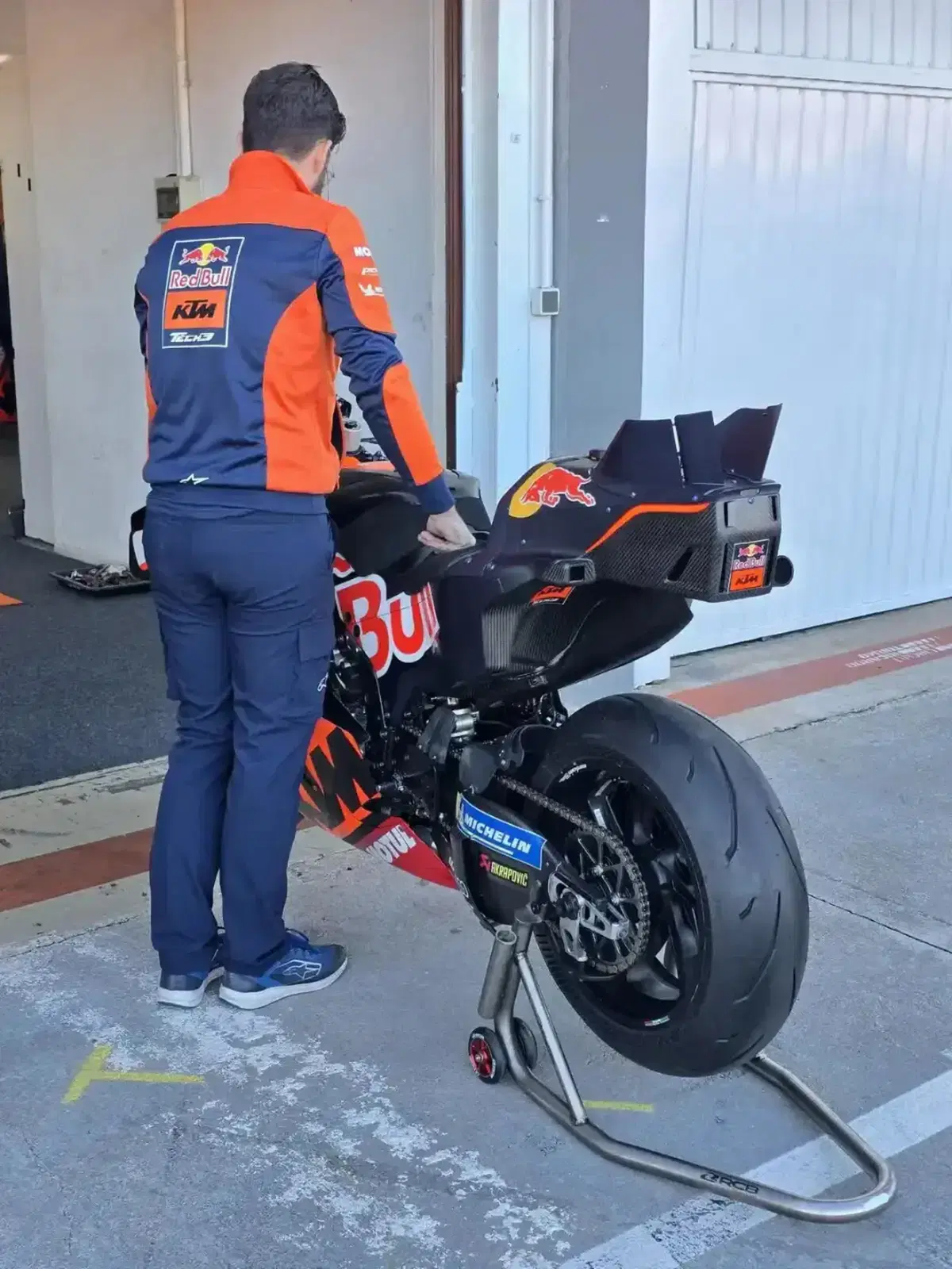 MotoGP 2025. I test di Valencia aprono la stagione 2026: Aprilia davanti, Ducati sperimenta, Yamaha V4 impressiona [GALLERY] (23)
