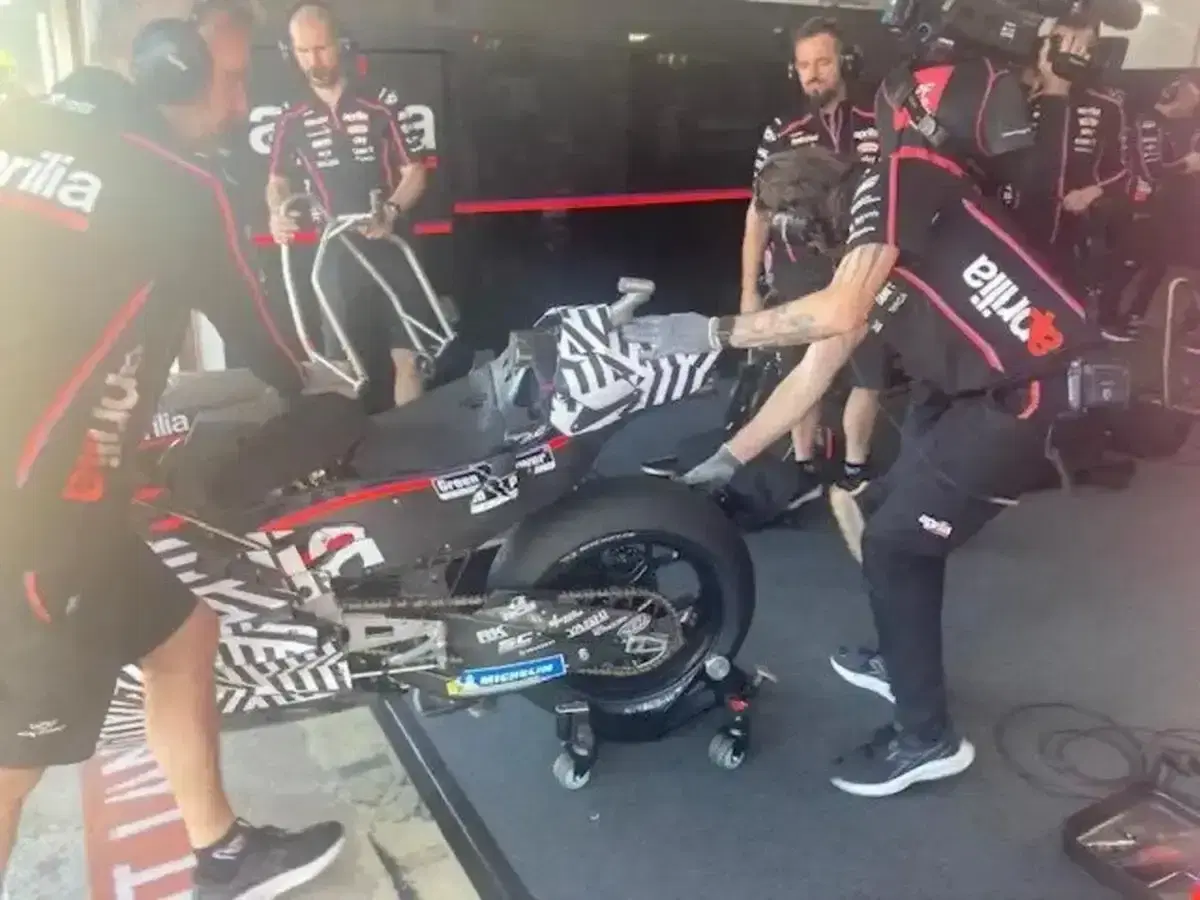 MotoGP 2025. I test di Valencia aprono la stagione 2026: Aprilia davanti, Ducati sperimenta, Yamaha V4 impressiona [GALLERY] (36)