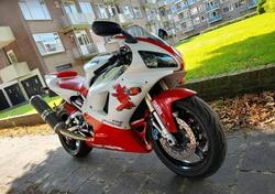 Yamaha YZF R1 (2000 - 01) usata
