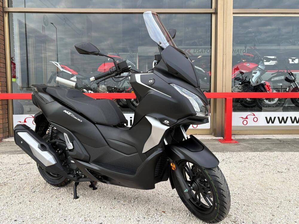 QJ Motor MTX 300 (2025)