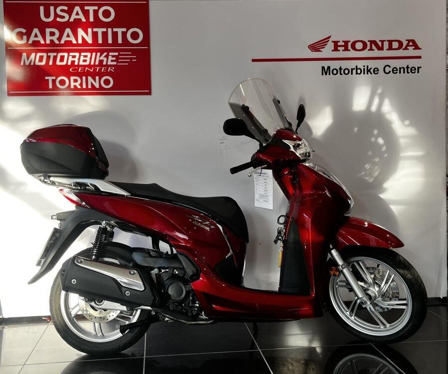 Honda SH 300 i ABS (2016 - 20) (2)