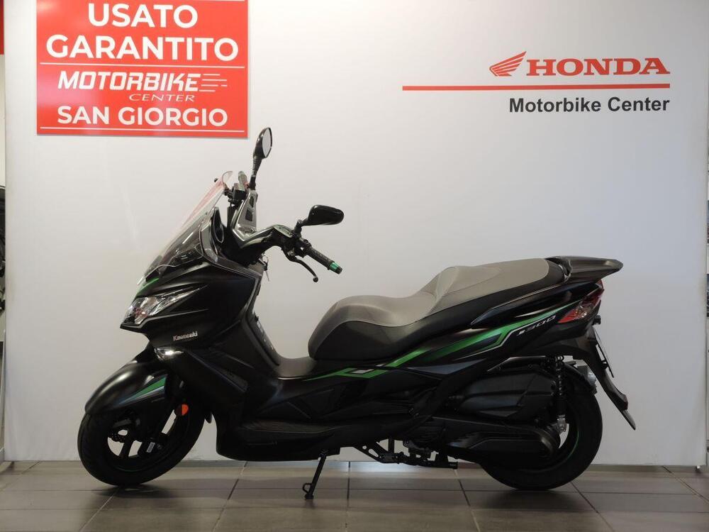 Kawasaki J 300 (2017 - 21) (3)