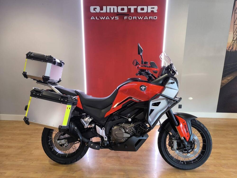 QJ Motor SVT 650 X (2025)