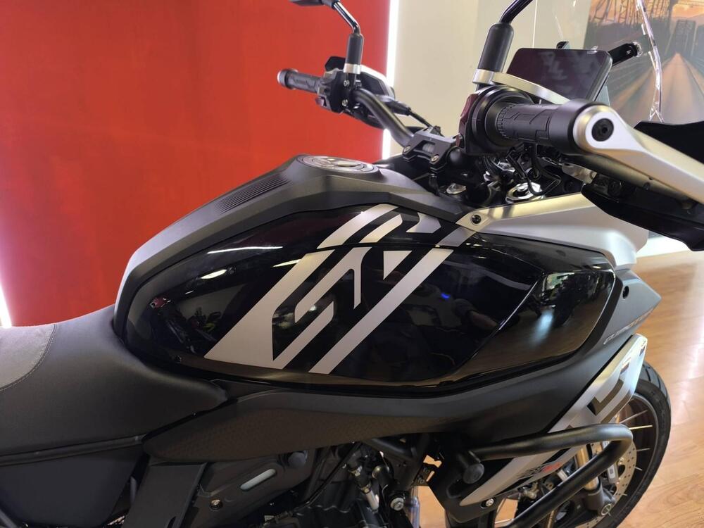 QJ Motor SRT 600 SX (2024 - 25) (3)