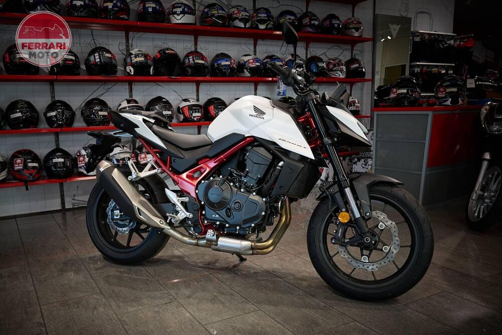 Honda CB 750 Hornet (2025)