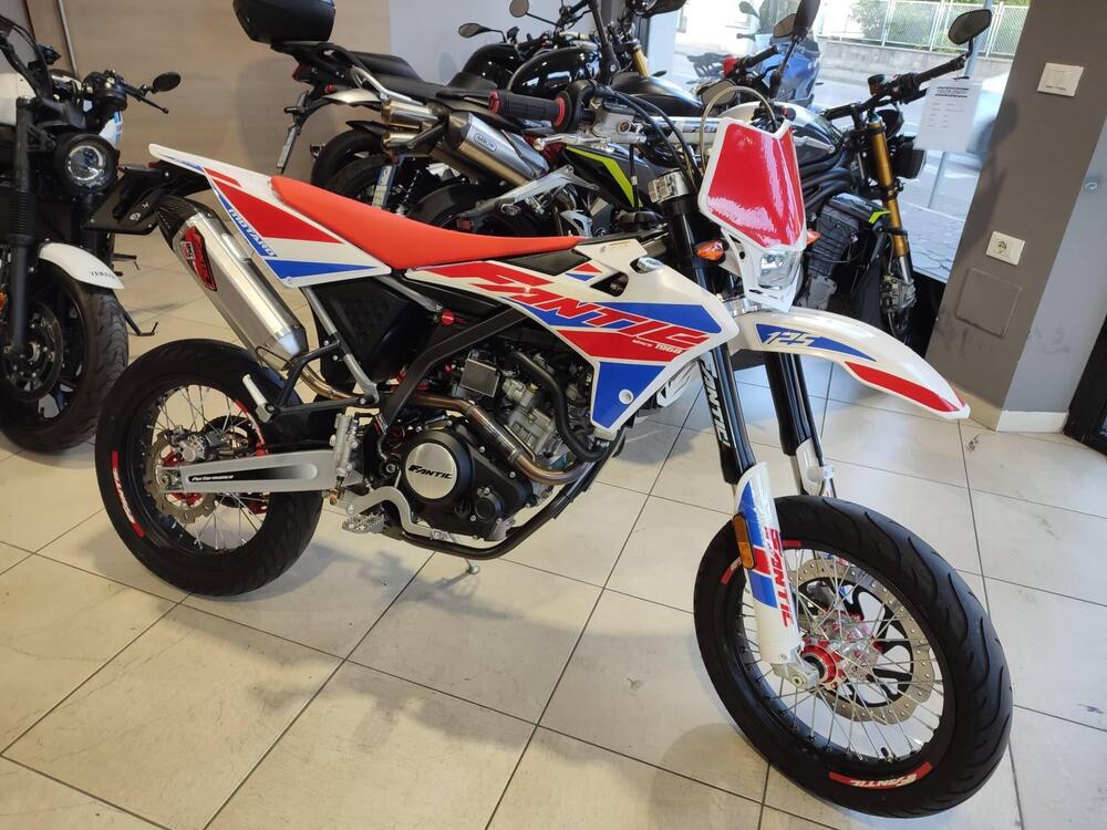 Fantic Motor Motard 125 M Performance 4t (2019) (2)