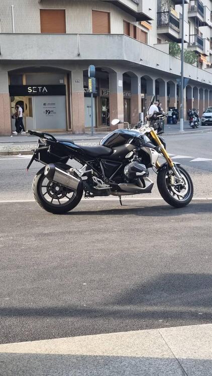 Bmw R 1250 R (2021 - 25) (3)