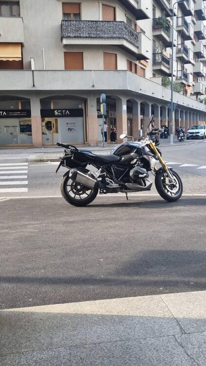 Bmw R 1250 R (2021 - 25) (4)