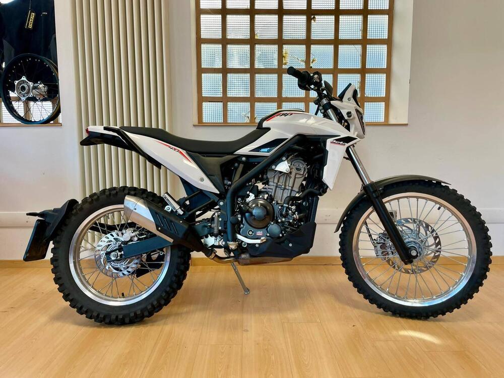 Betamotor Alp 4.0 (2024 - 25)