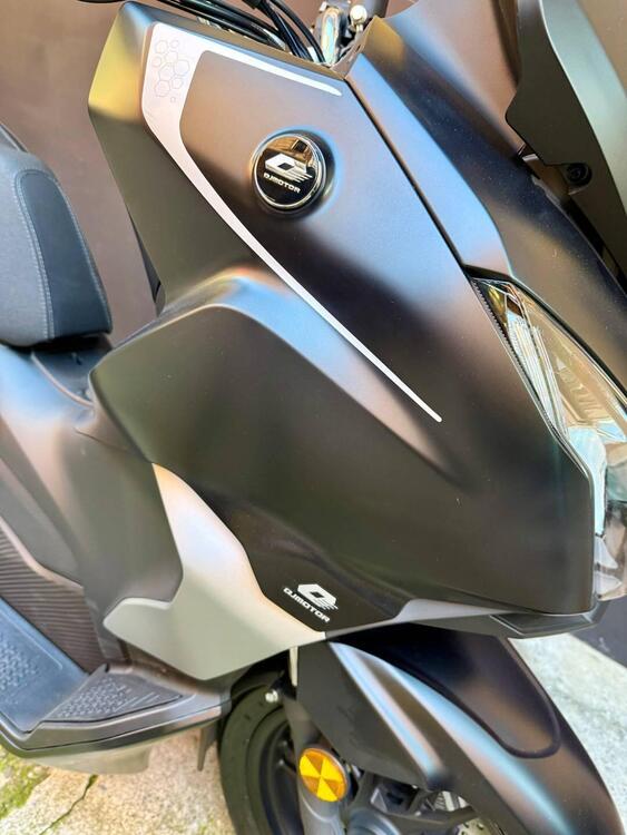 QJ Motor MTX 300 (2025) (4)