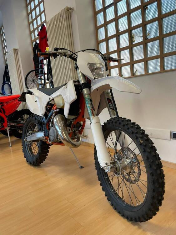 KTM 125 EXC (2016) (4)