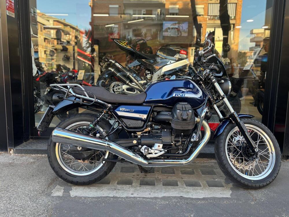 Moto Guzzi V7 Special (2021 - 24)