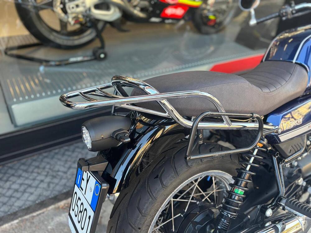 Moto Guzzi V7 Special (2021 - 24) (4)