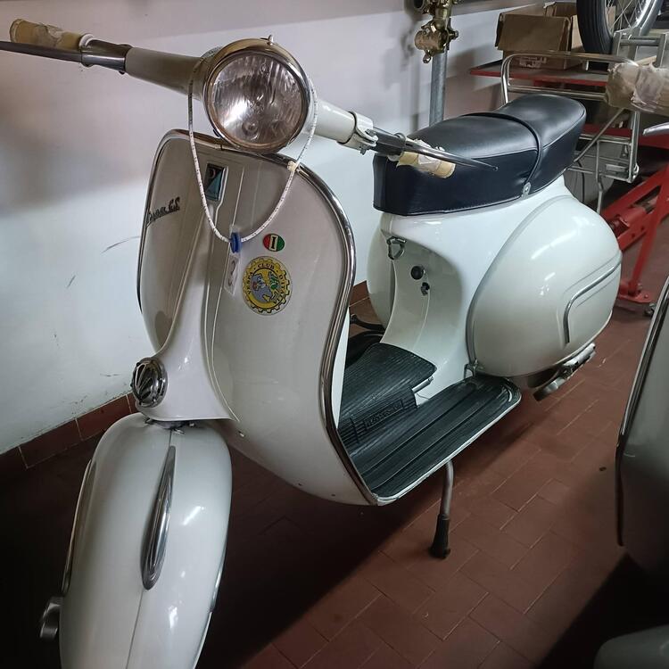 Piaggio Vespa GS160