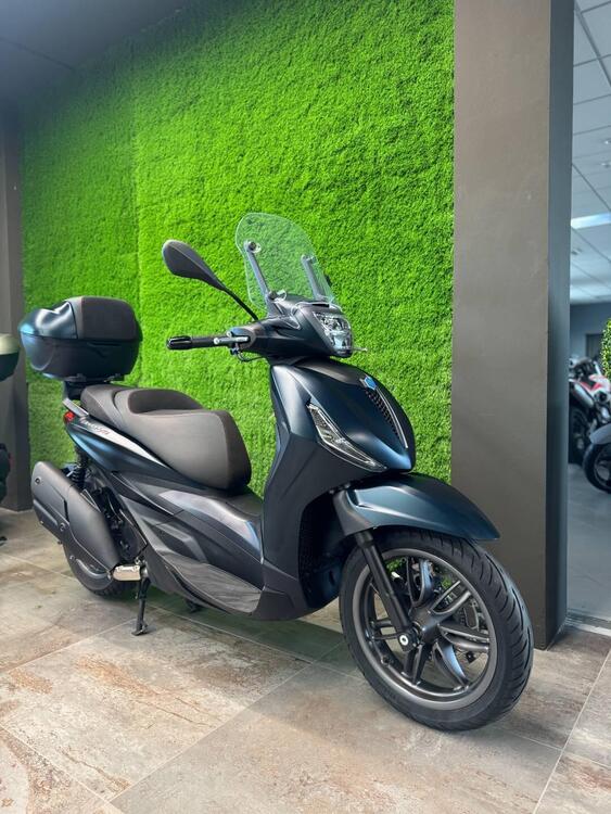 Piaggio Beverly 400 S ABS-ASR (2021 - 24) (2)