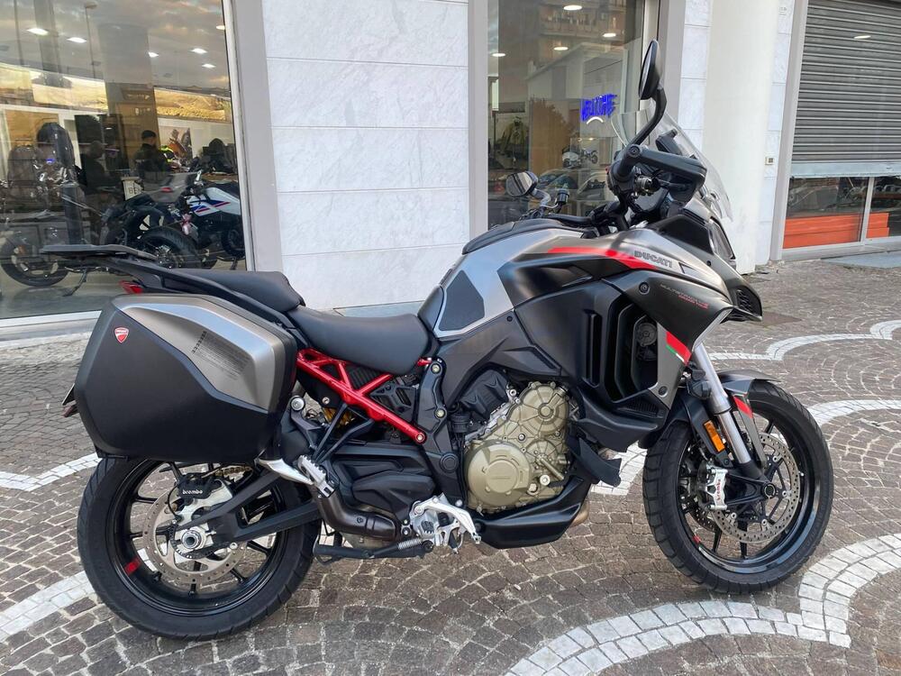 Ducati Multistrada V4 S Grand Tour (2024)