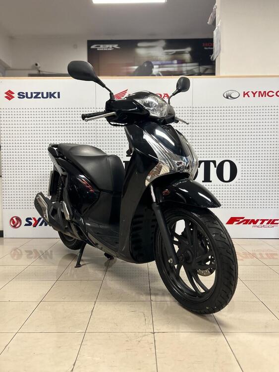 Honda SH 150 i (2017 - 19) (3)