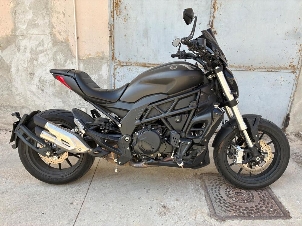 Benelli 502 C (2021 - 25) (3)