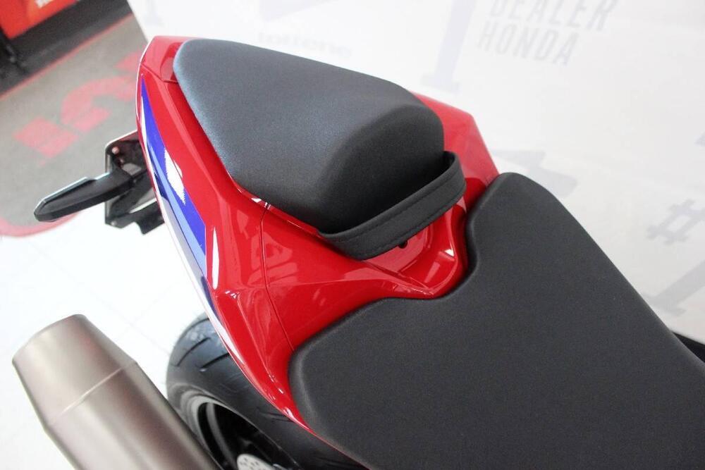 Honda CBR 1000 RR-R Fireblade (2024 - 25) (5)