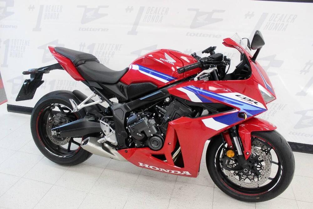 Honda CBR 650 R E-Clutch (2024 - 26) (3)