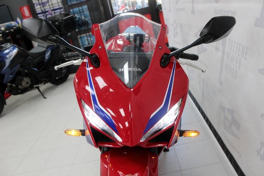 Honda CBR 650 R E-Clutch (2024 - 26) (4)