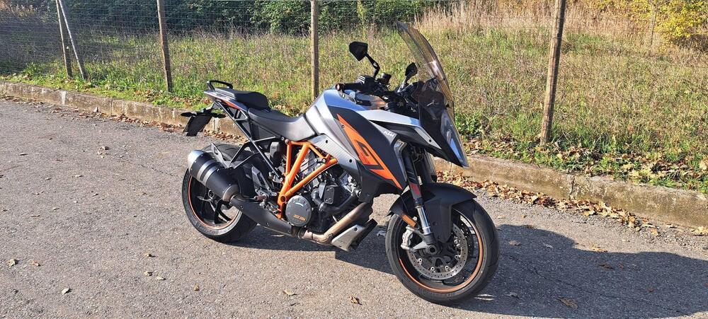KTM 1290 Super Duke GT ABS (2016 - 18) (3)