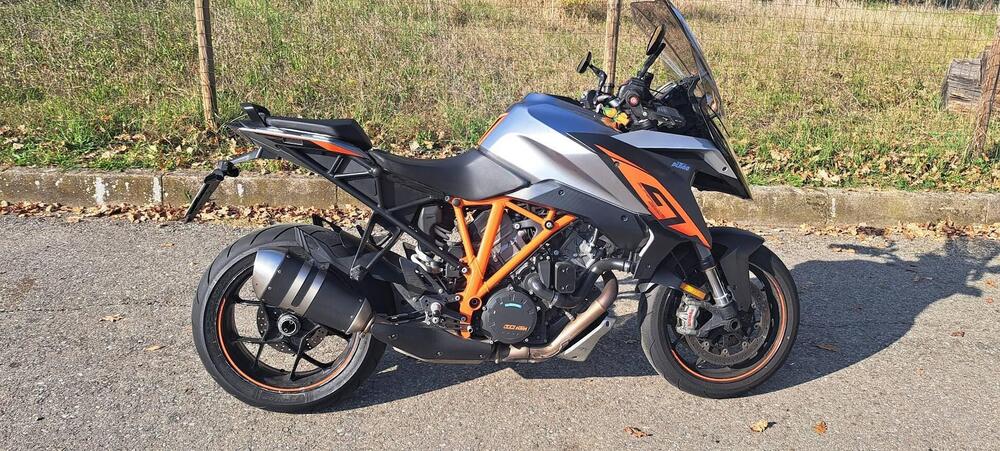 KTM 1290 Super Duke GT ABS (2016 - 18) (2)