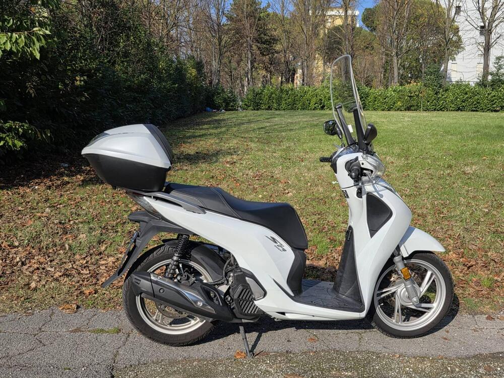 Honda SH 150 i (2017 - 19) (2)