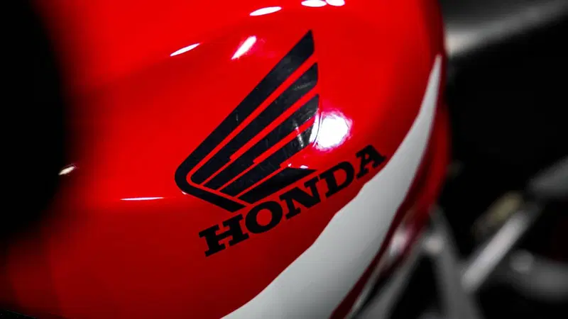 Honda CBR 900 RR SC33 (14)