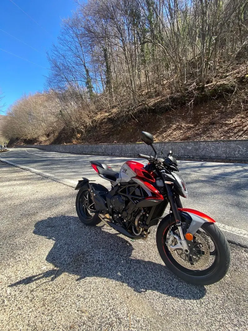 MV Agusta Brutale 800 RR (2021 - 25) (3)