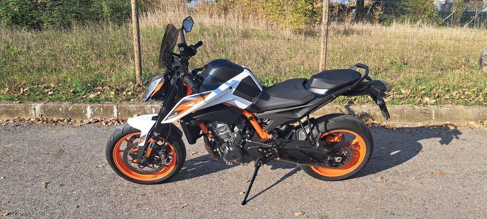 KTM 890 Duke R (2020)