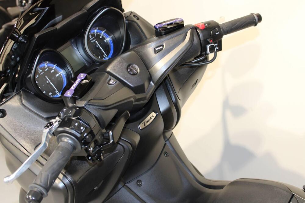 Yamaha T-Max 560 (2020 - 21) (5)